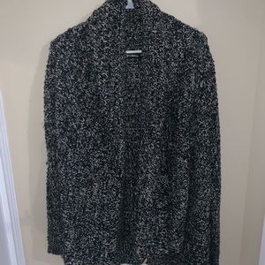 Black/white cardigan